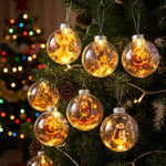 Verlichte Kerstballen Voor in Kerstboom