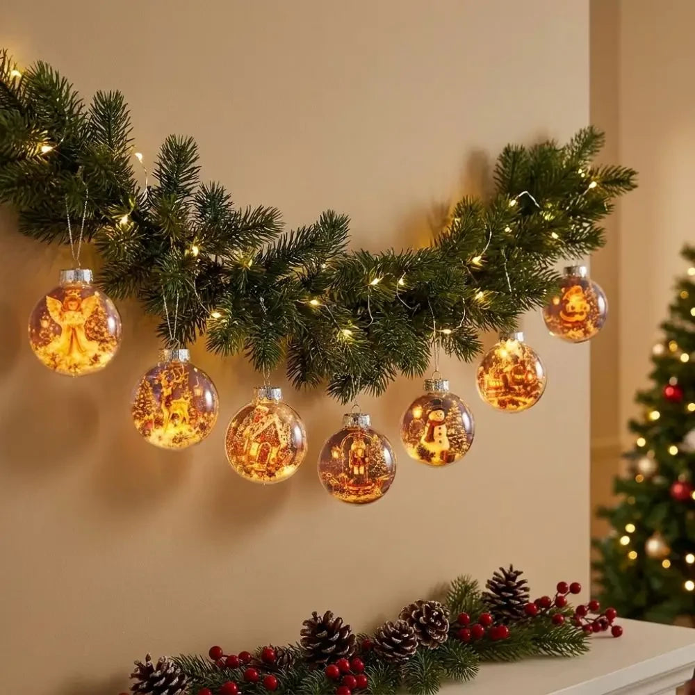 Verlichte Kerstballen Voor in Kerstboom